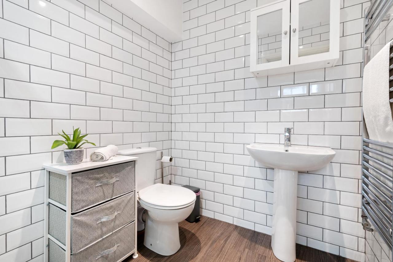 Spacious 2 Bedroom Apartment In Park Estate Nottingham Eksteriør billede